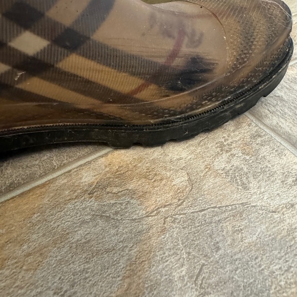 Burberry rain boots size 40 - Picture 4 of 8
